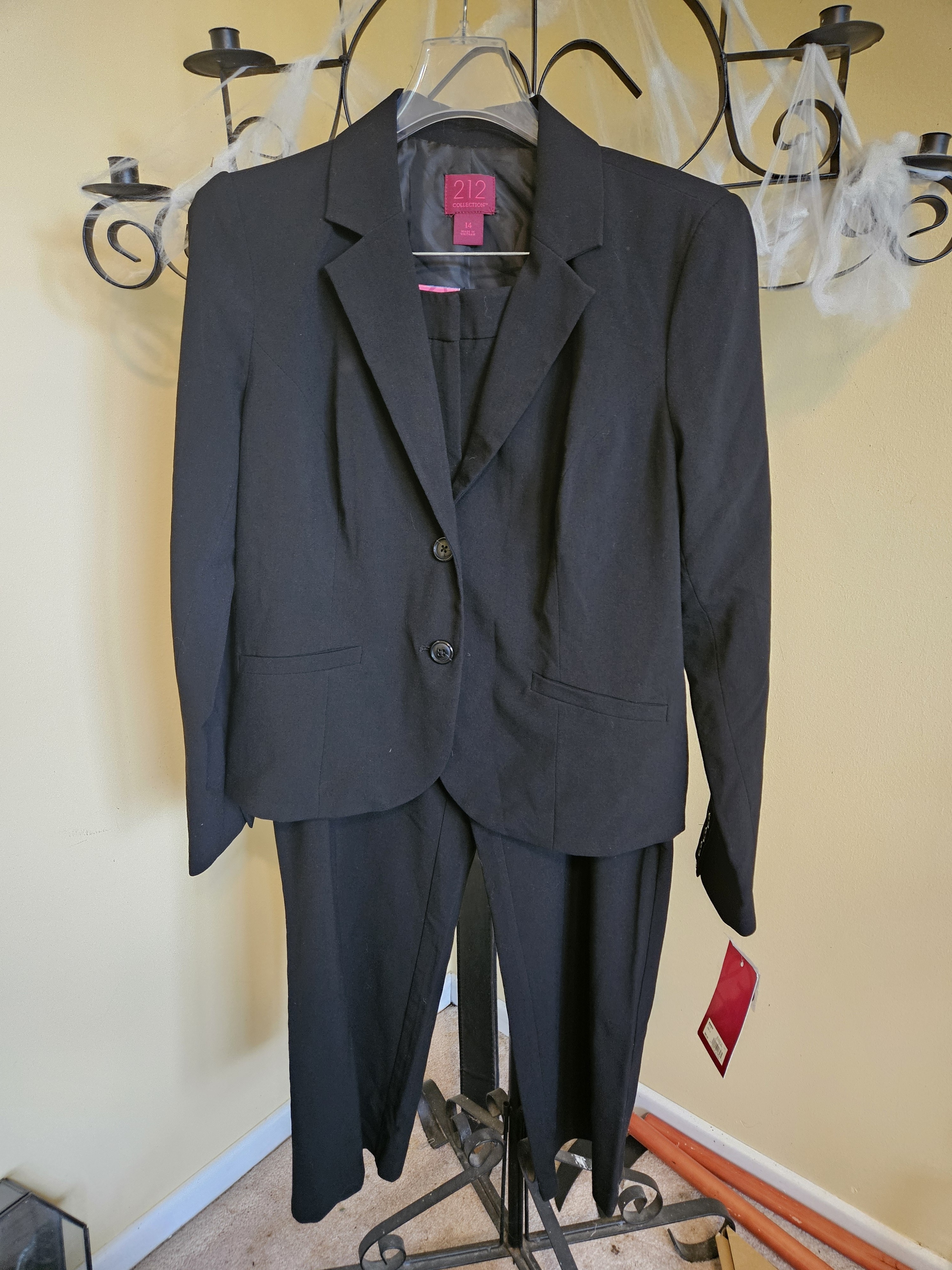 212 Collection Kohl's Black Women’s Two-Piece Suit Jacket & Pants Size 14 Petite